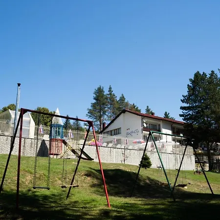Velista Hotel 2*