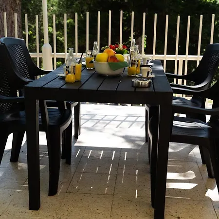 велиста Хотел